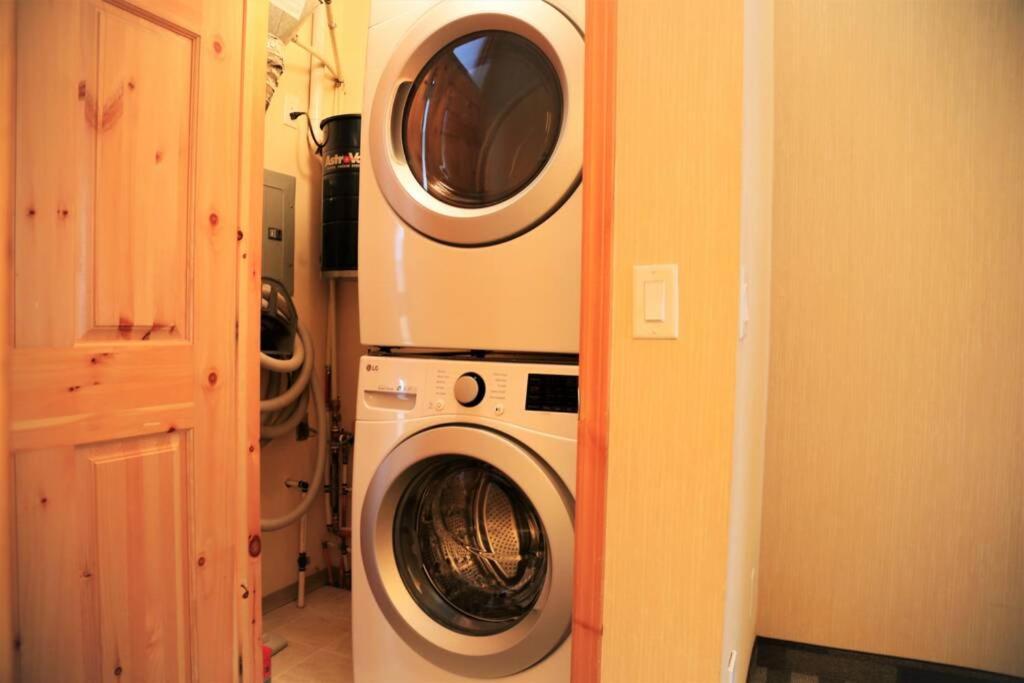Mountainview -Privatechalet Sleep7- 5Min To Dt Vacation Home Canmore Esterno foto