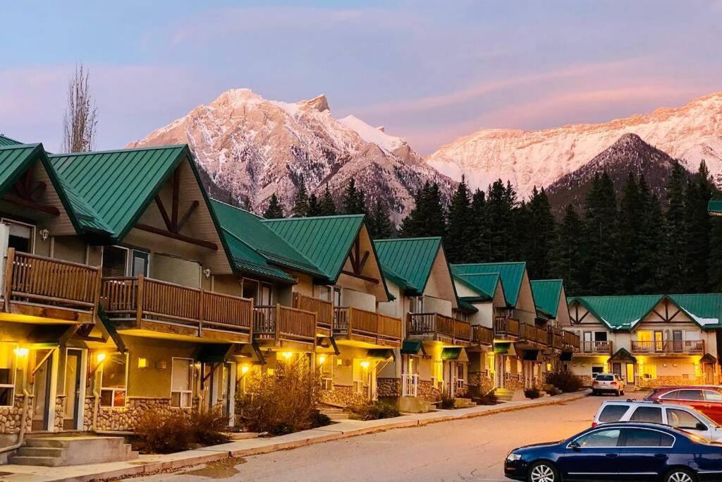 Mountainview -Privatechalet Sleep7- 5Min To Dt Vacation Home Canmore Esterno foto